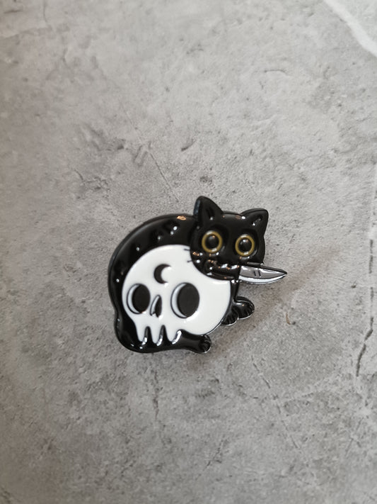 Skull Cat Pin